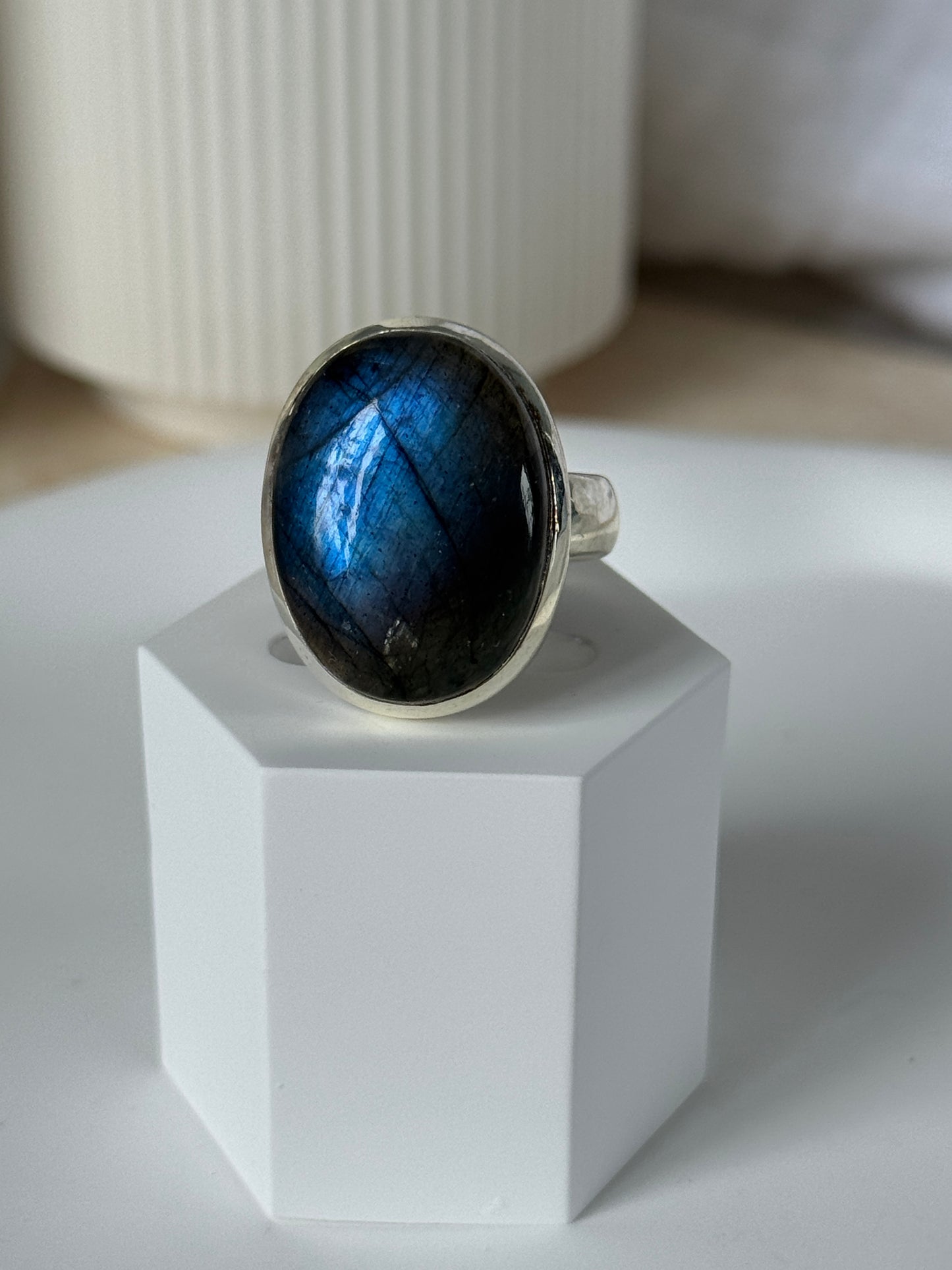925 Sterling Silver Labradorite Ring