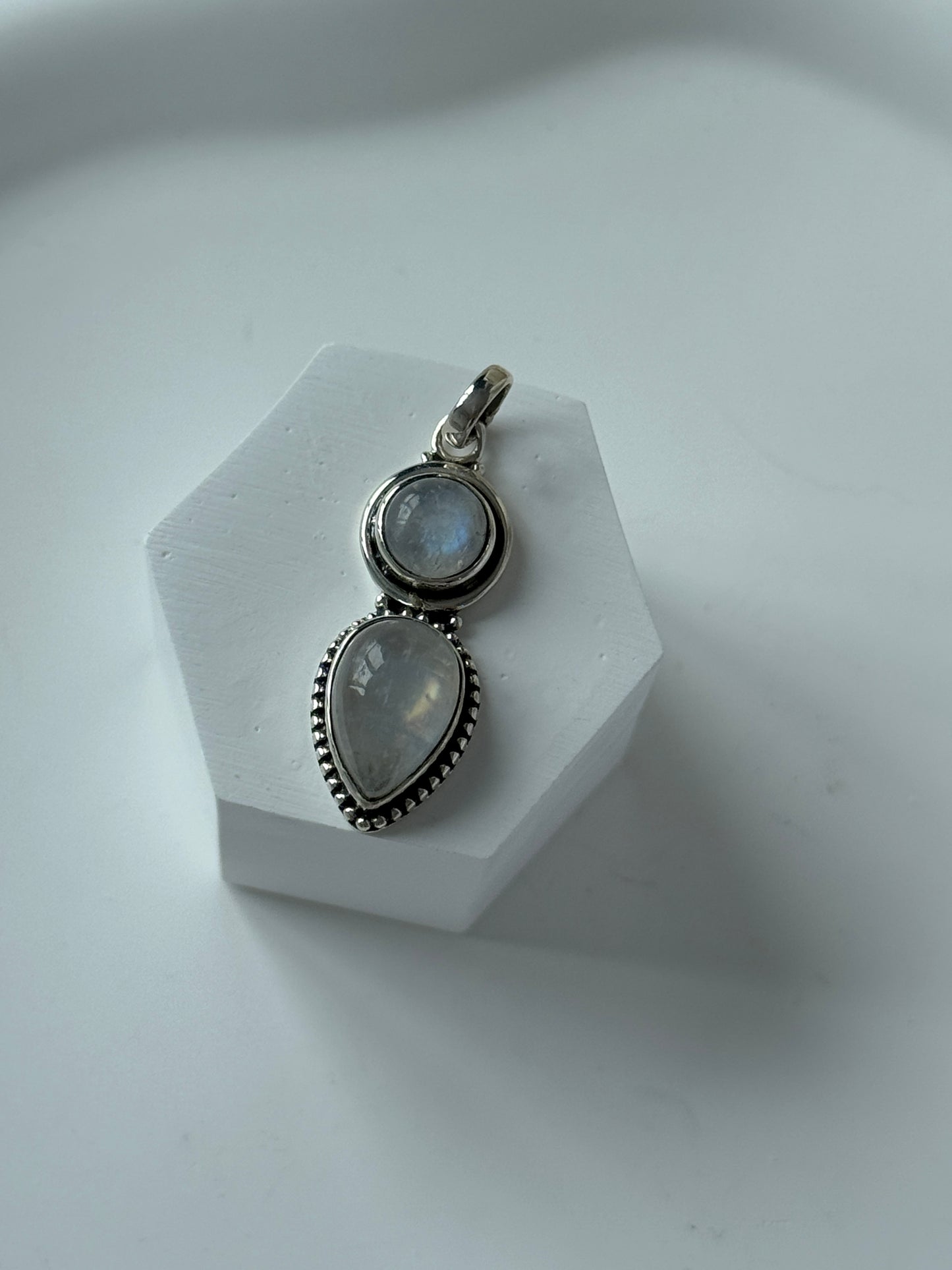 925 Sterling Silver Moonstone Pendant