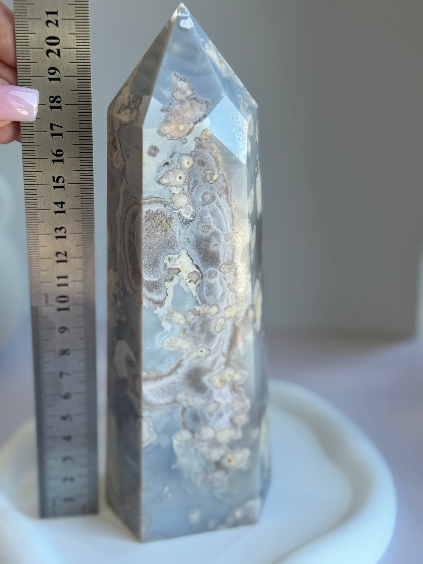 Flower Agate Tower Statement Piece - C