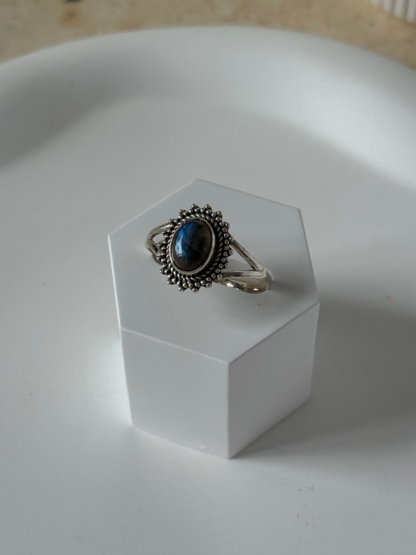 925 Sterling Silver Labradorite Ring - Sun